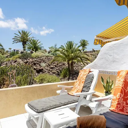 Luxury Seaside Retreat Апартаменты *