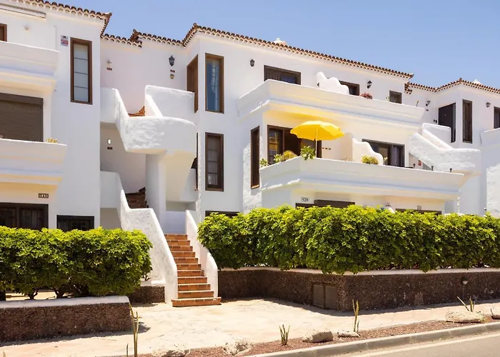 Luxury Seaside Retreat