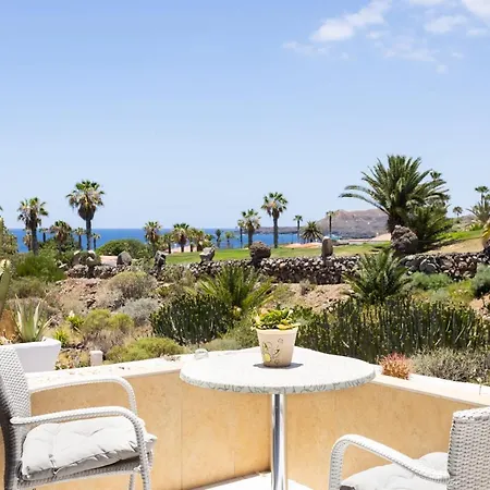 Luxury Seaside Retreat Appartement